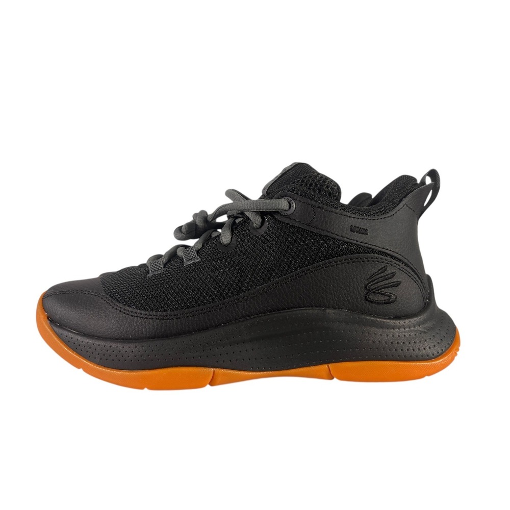Under Armour Stephen Curry 3Z5 Kids Size 5 Black Sneakers New W Box